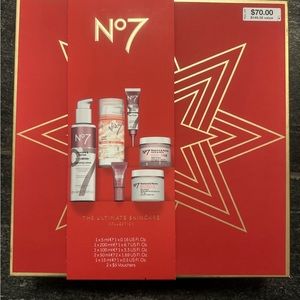 Brand new NO 7 gift set ! $150 worth of products . Fast and reliable shipper